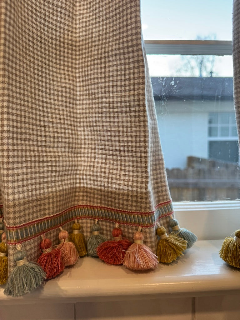 gingham cafe curtain with trim