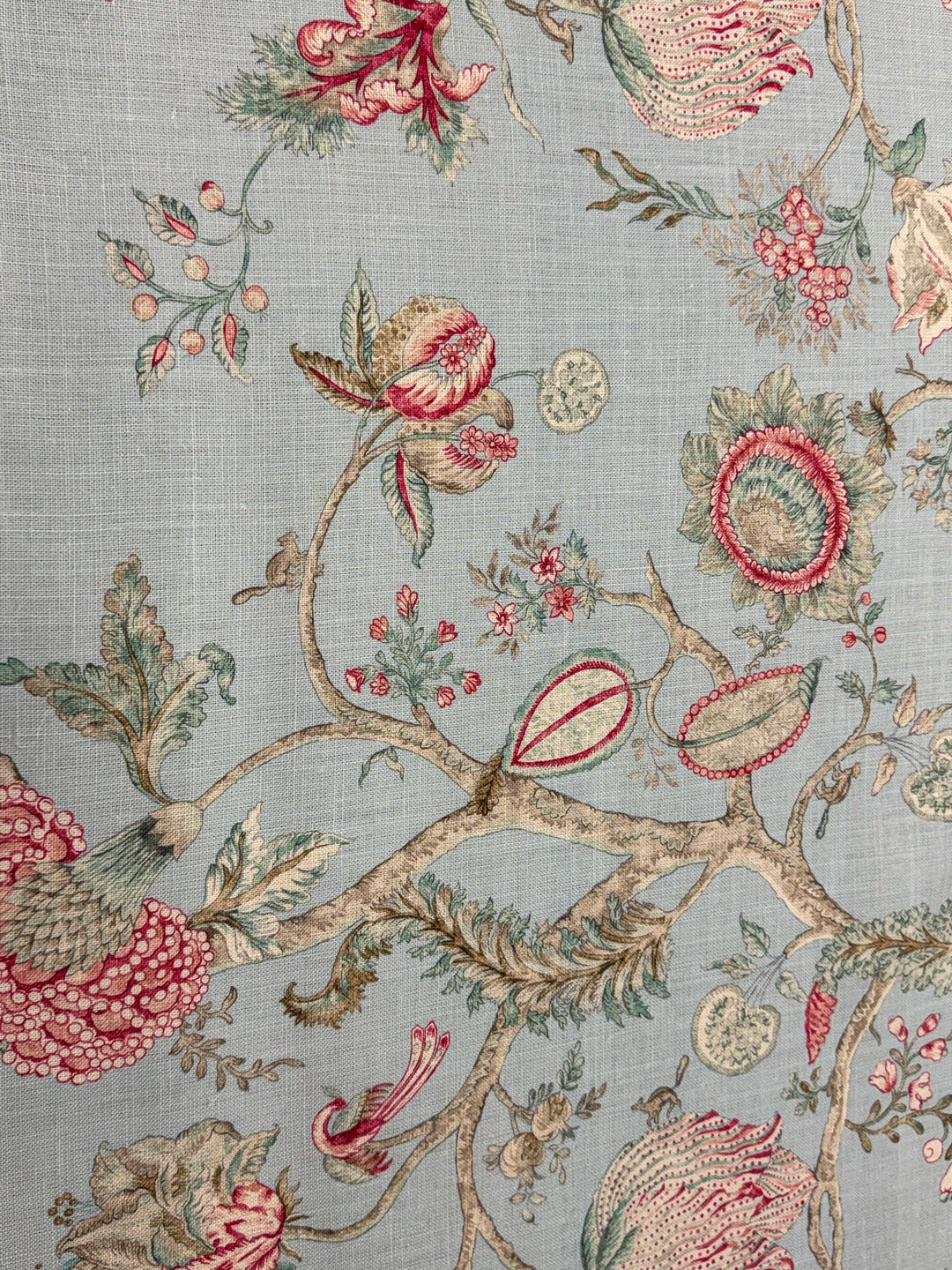 Vardesa China | Acquitaine Line