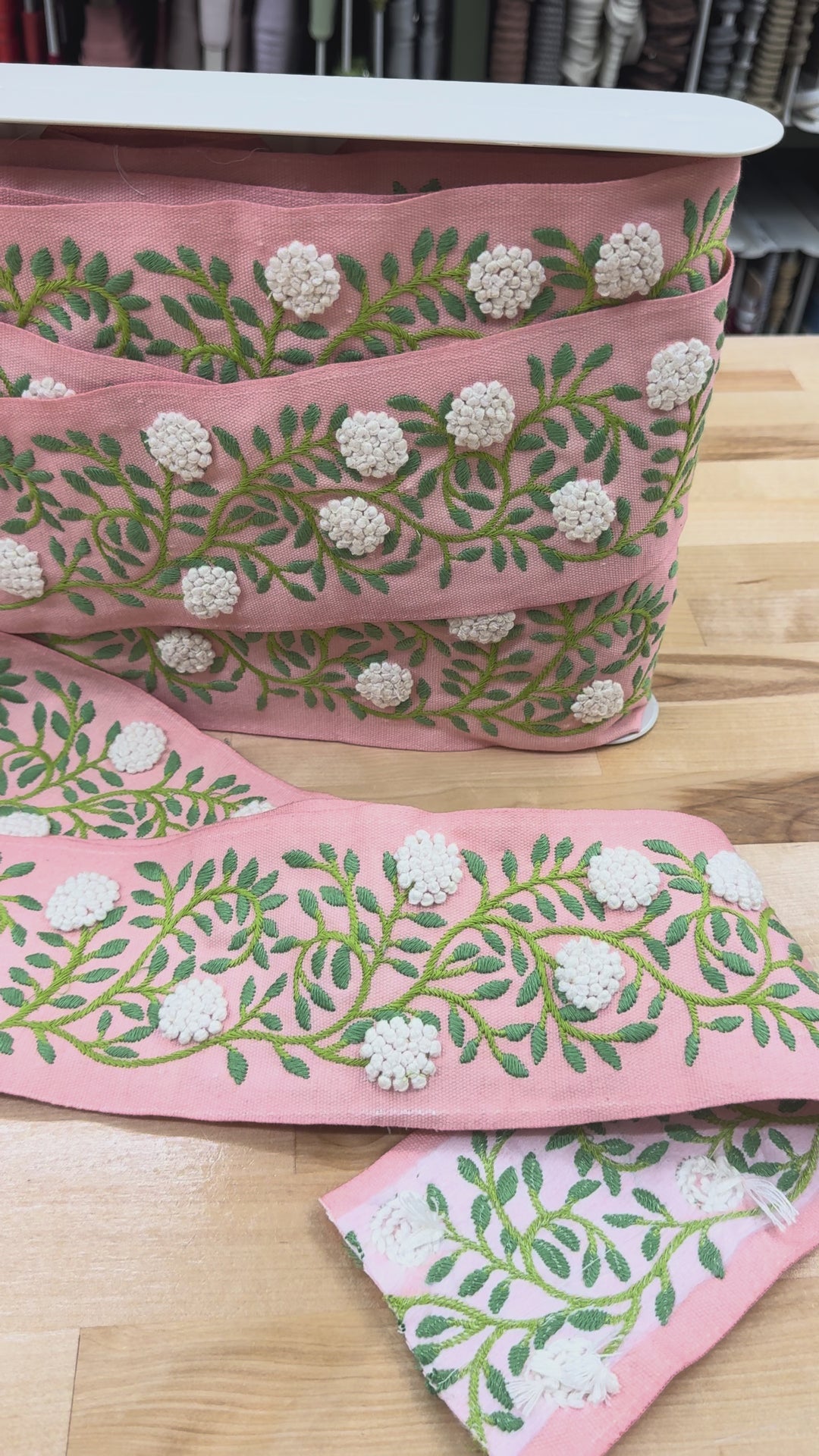 Cleo Leaf Tape Trim